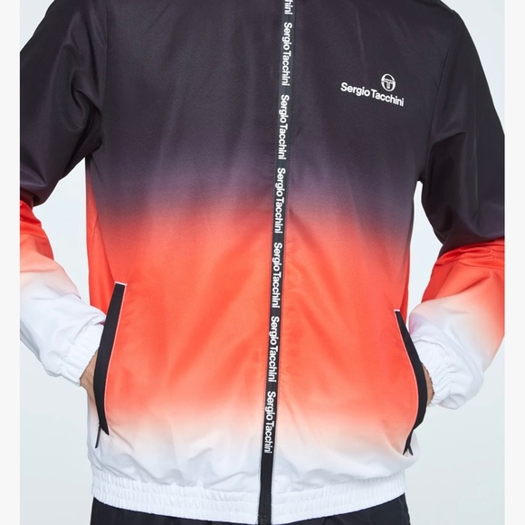 “ NWT Sergio Tacchini SFUMATA Track Suit. Very nice
Can be worn all year long - Picture 4 of 6